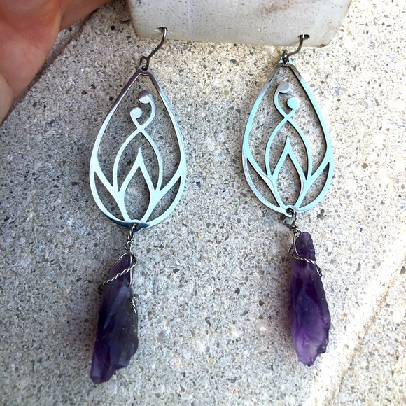 Amethyst Magic Lotus Earrings - Picture 6 of 9